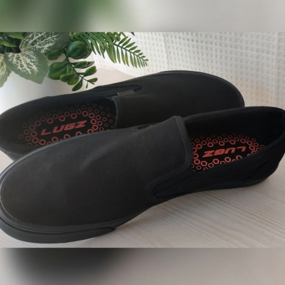 Lugz Men's Black Slip On Shoe Size 10